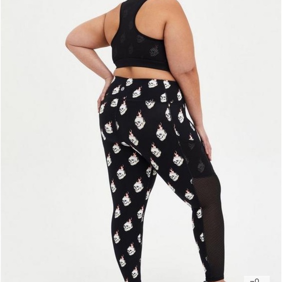 Torrid skull performance active set 4/5 - Picture 13 of 13
